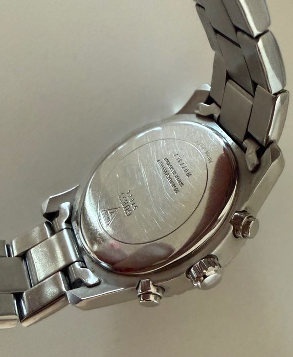 Часовник Guess - носен