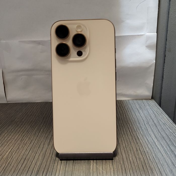 IPhone 16 Pro Gold