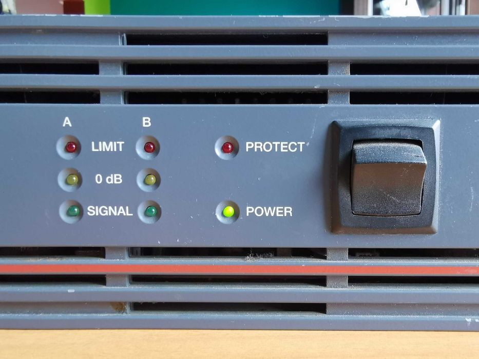 Amplificator/Putere Electro-Voice CP3000S/Dynacord LX2200 2x1100 Watt