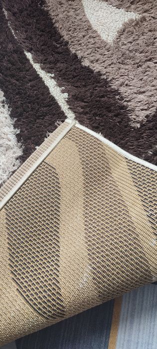 Жұмсақ, әдемі кілем сатылады