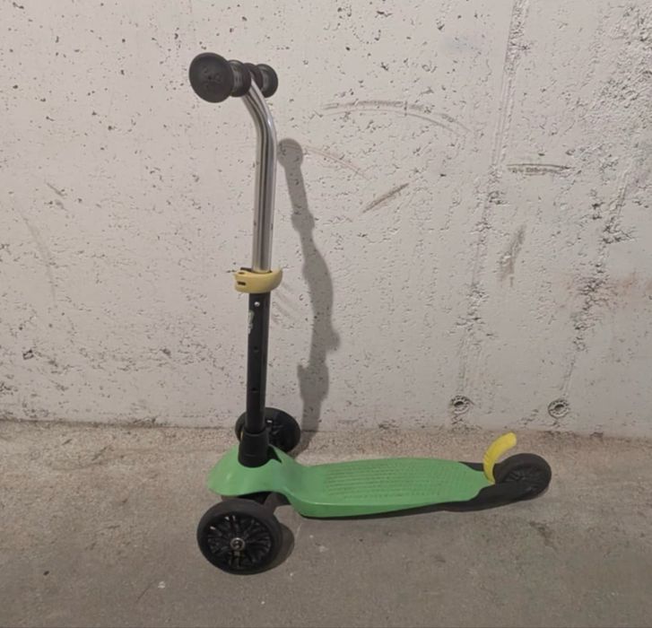 Vând trotinetă Dechatlon 2-5 ani.