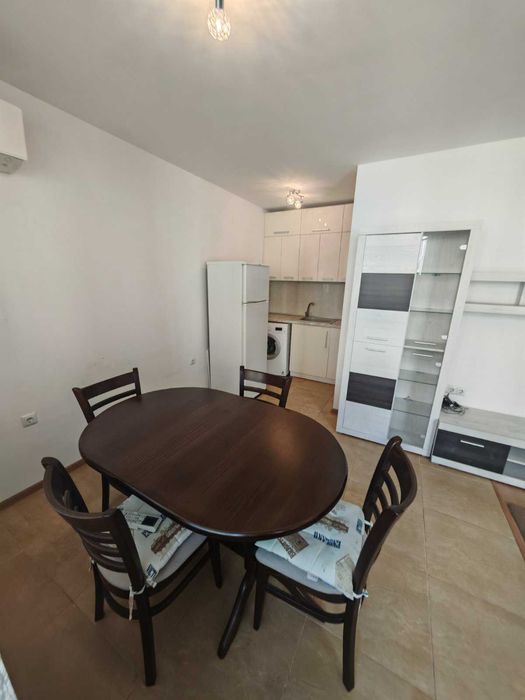 Продава се Двустаен апартамент в Бургас, Възраждане - 62 кв.м за 2541 €/кв.м - Снимка #4