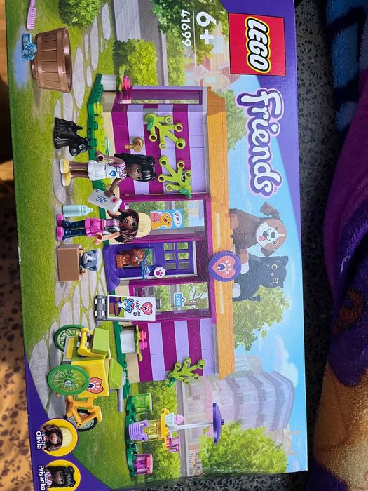 LEGO® Friends Лего Кафене за осиновяване на домашни любимци