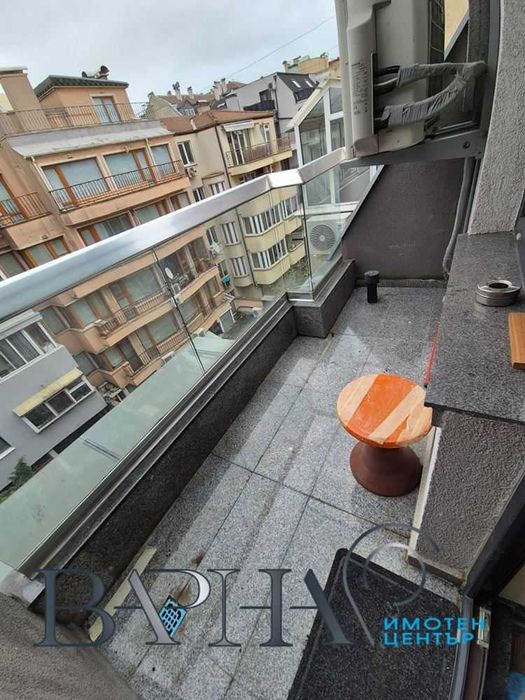 Дава се под наем Двустаен апартамент в Варна, Център - 65 кв.м за 714 € - Снимка #9