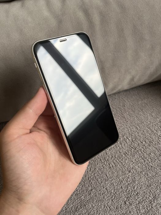Iphone 11 128 gb продам