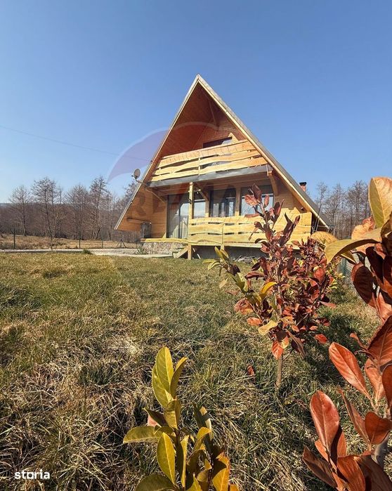 Casă / Vilă cu 4 camere de vânzare
