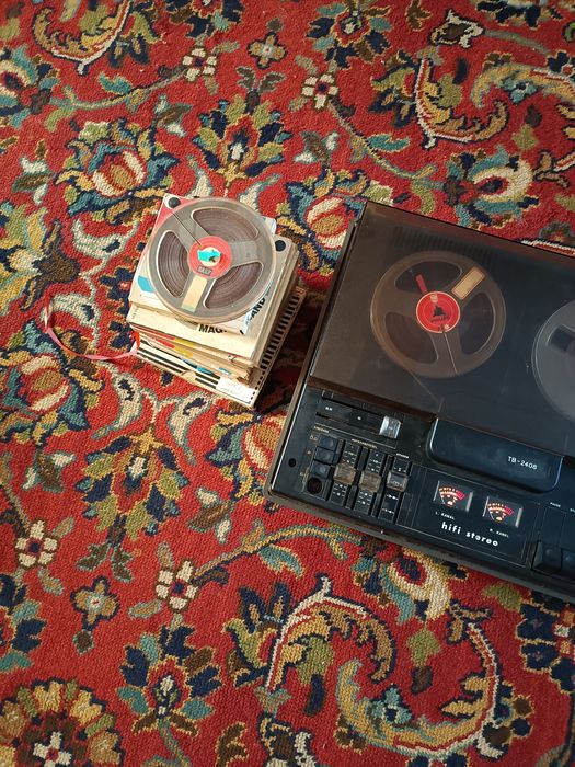 Magnetofon TB-2408