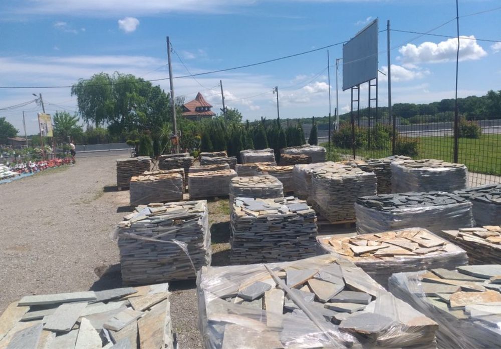 Garduri din piatra calcar de munte oriunde in tara