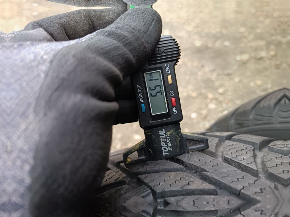 Anvelope MS iarna 205 70 15 hankook 5.5-6mm 2018