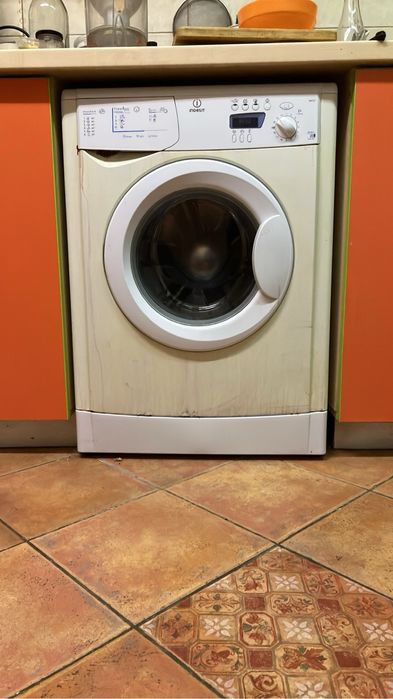 masina de spălat Indesit WIE 107