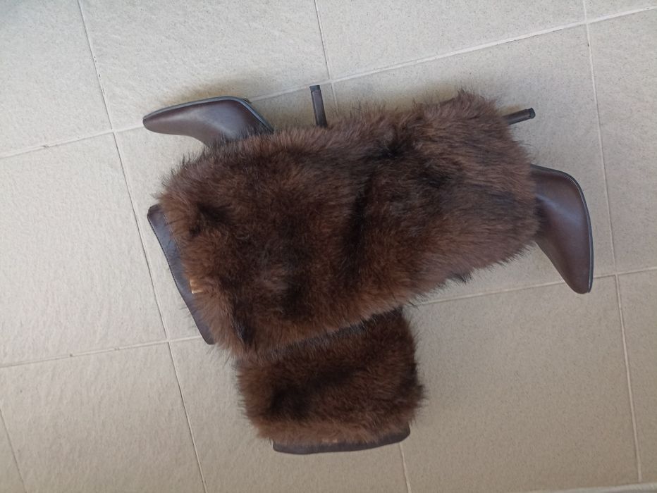 Пухени боти в кафяво