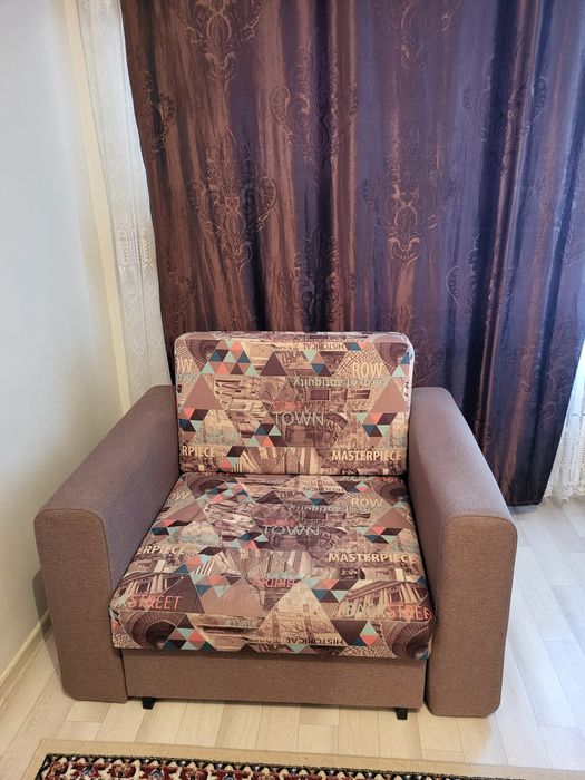 Кровать- кресло б/у в отличном состоянии почти не пользовались