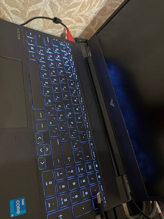 Ноутбук HP victus 15