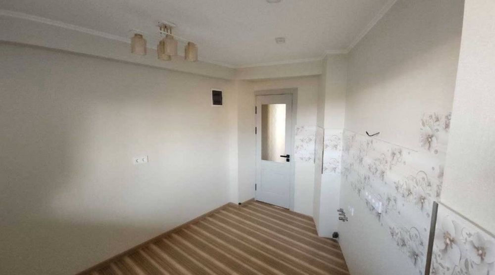 Продают 1 комнатную квартиру Ойбек