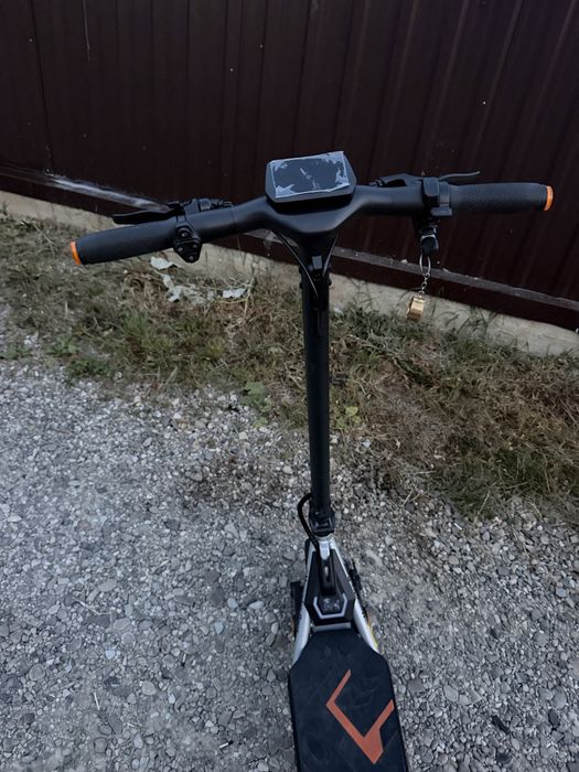 Trotineta kukirin A1 ca noua