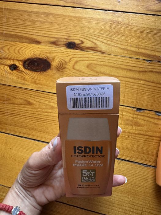 Isdin Fotoprotector Fusion Water Magic Glow Слънцезащитен крем SPF50 50 мл