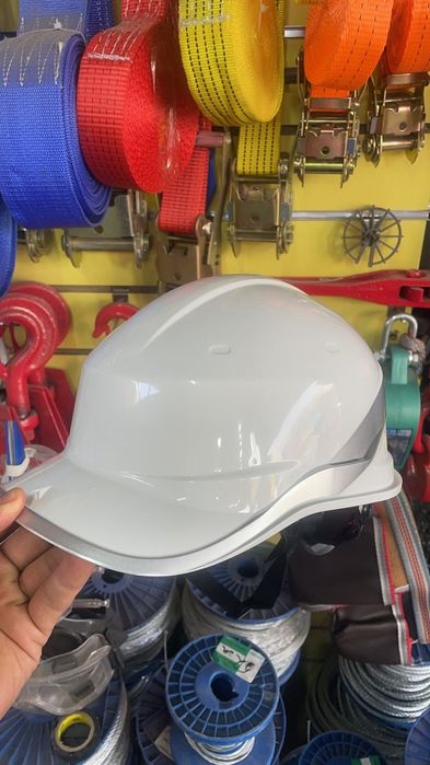 Каска Delta защитная