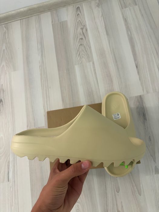 Adidas Yeazy Slide