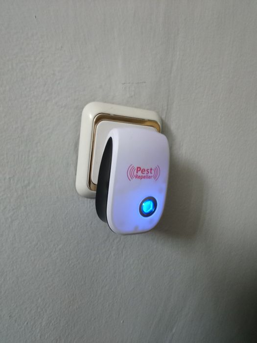 Ултразвуков уред за прогонване на вредители.