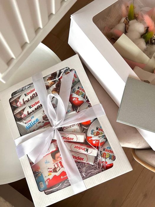 Киндер бокс подарок