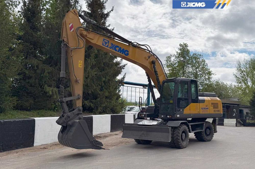Экскаватор колесный XCMG XE210WD Объем ковша: 1 м склад