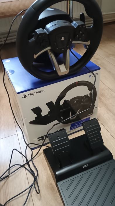 Vând urgent volan gaming