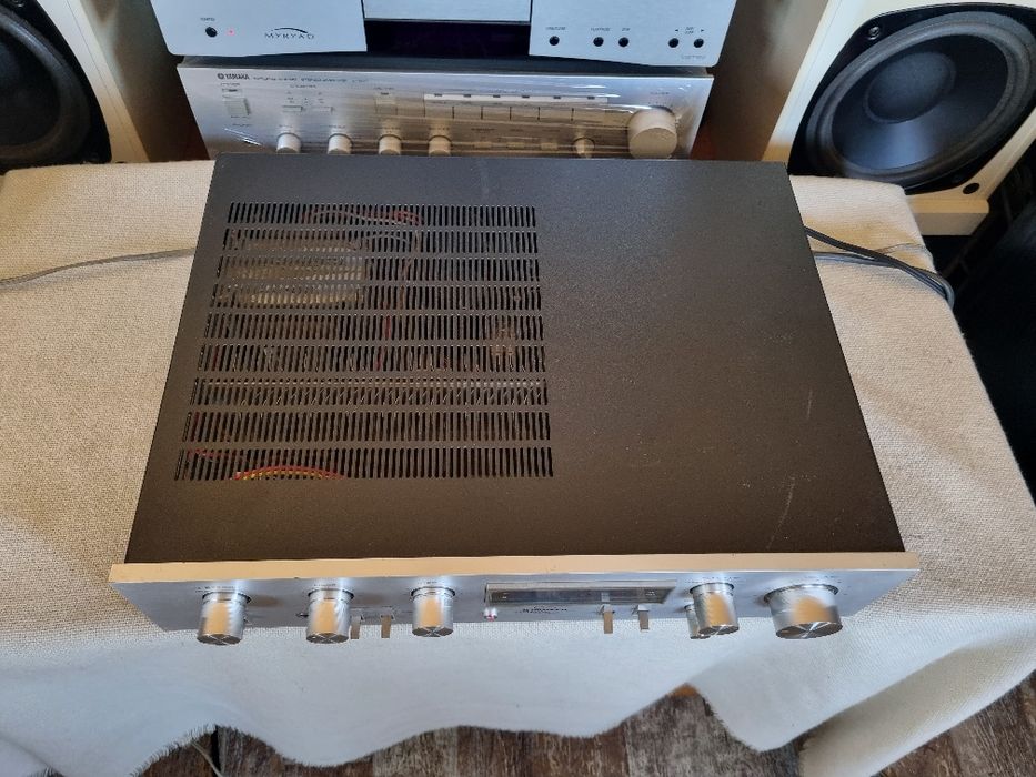 Pioneer SA - 710. Blu Line , 65 watts/canal. Perfecta stare.