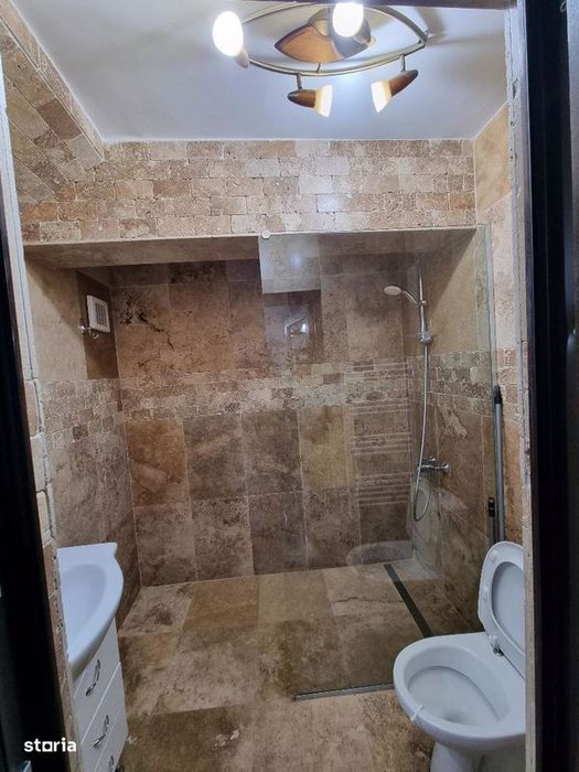 Inchiriere garsonieră confort 1, situată în Târgu Jiu