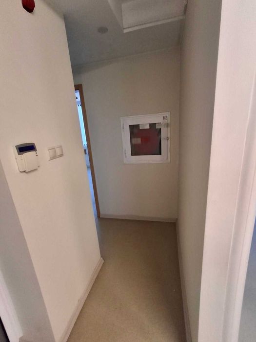 Дава се под наем Офис в София, Център - 120 кв.м за 1200 € - Снимка #10