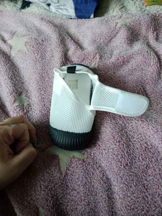 Продам детские летние башмачки