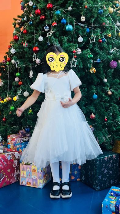 Новогодние костюмы и платья