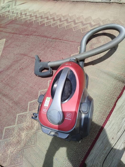 Пылесос LG электрический