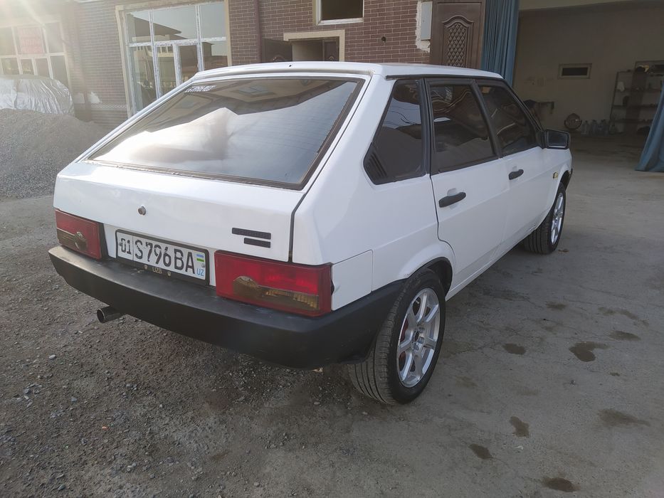 Lada 2109.  Sotiladi