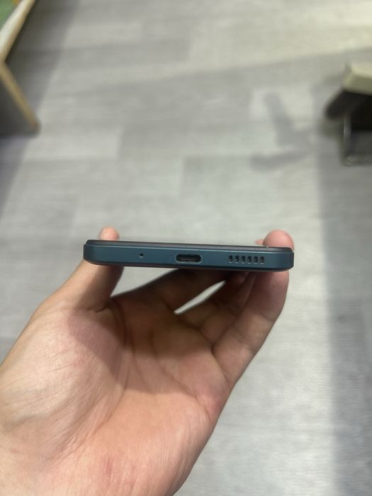 Продаю Б/У телефон Poco m5 64GB