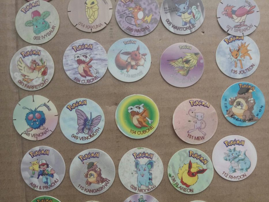 Продавам Покемон карти за игра , фигурка , тазота,Lapras Aqua