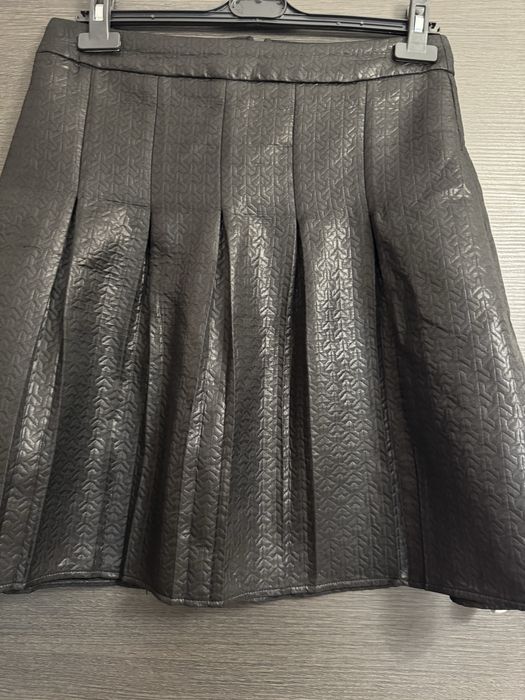 Fusta de dama eleganta