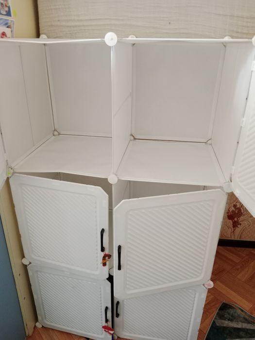 Шкаф для вещей .