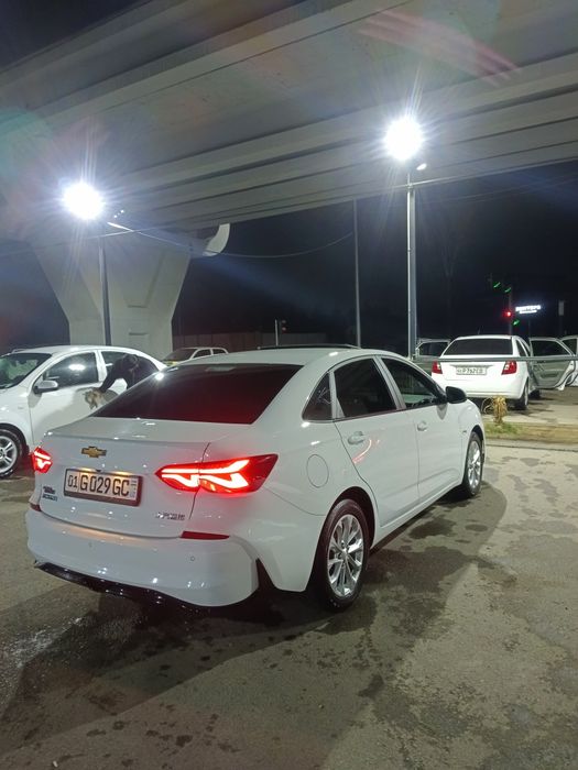 Monza 1.5 atmosferni 2023 yil  Oq rang