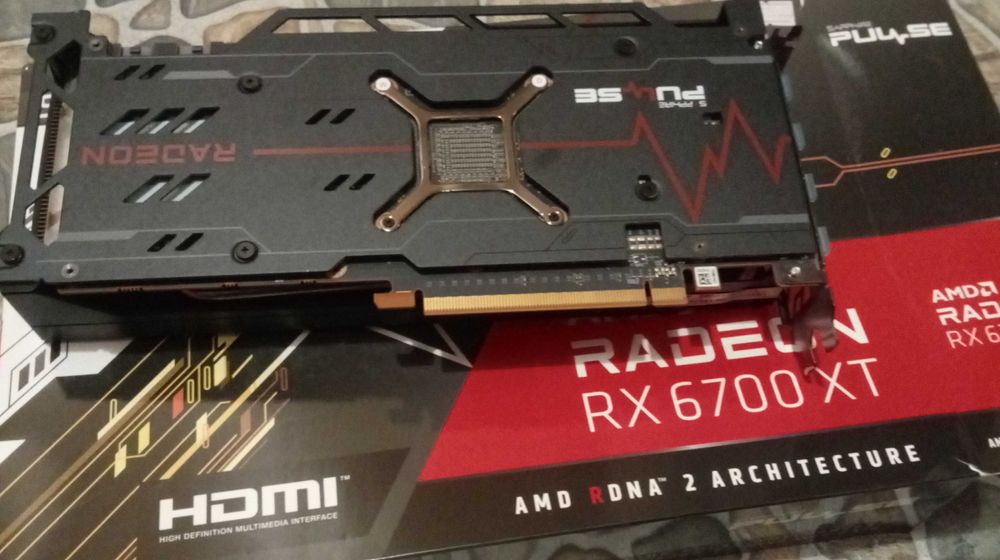 Видео карта RX 6700 XT