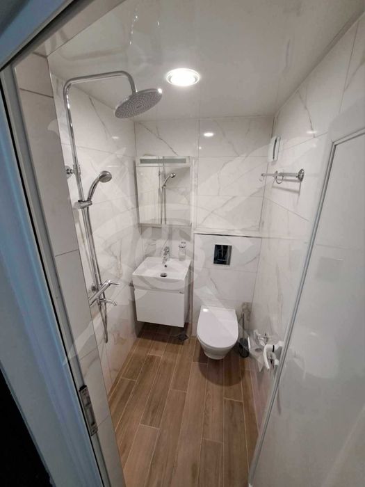 Дава се под наем Тристаен апартамент в Варна, Цветен квартал - 70 кв.м за 650 € - Снимка #6