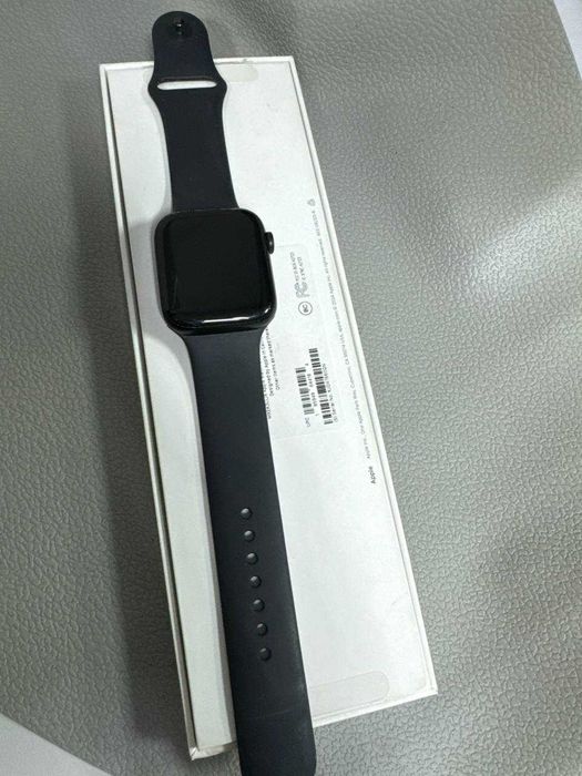 Apple Watch Series SE 44mm Морозова 47/7