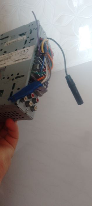 Магнитола Pioneer DEH-6400BT