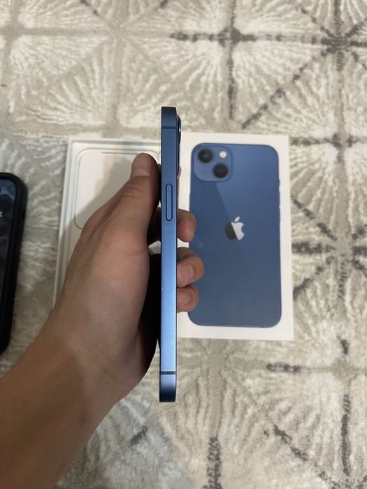 iPhone 13 в идеальном состоянии