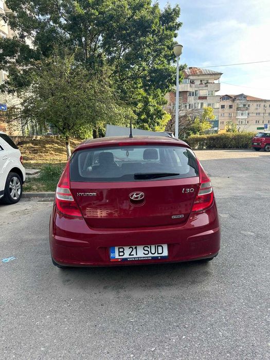 Hyiundai I 30  , primul proprietar; achizitionata in romania