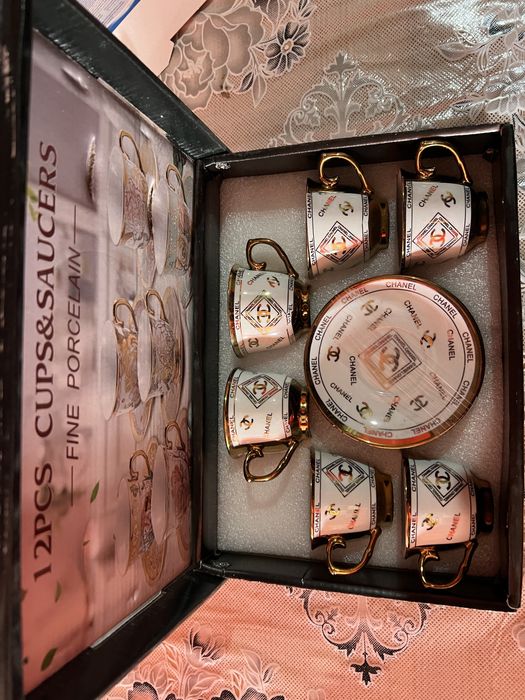 set de 6 cesti cu farfurii