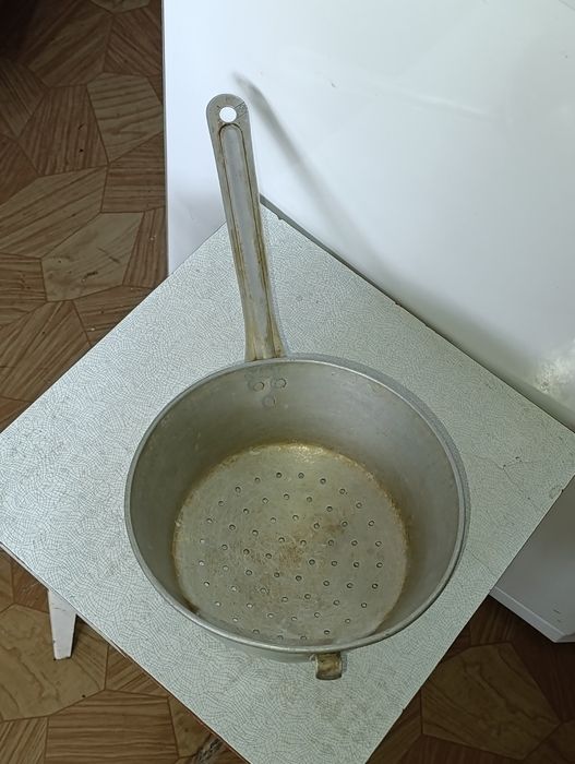 Алюминиевый дуршлаг. Б.у