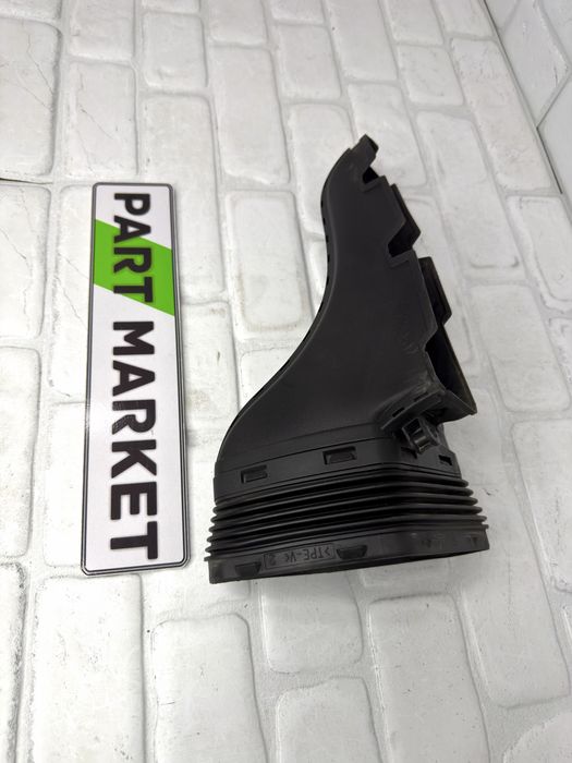 Въздуховод AUDI A6 C7 2.0TDI 4G0129624L