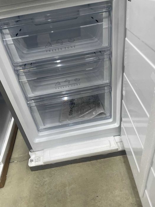 Продам Холодильник BLESK