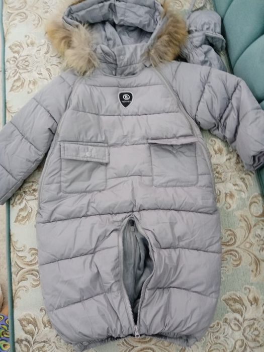 Продам зимний комбинезон -трансформер