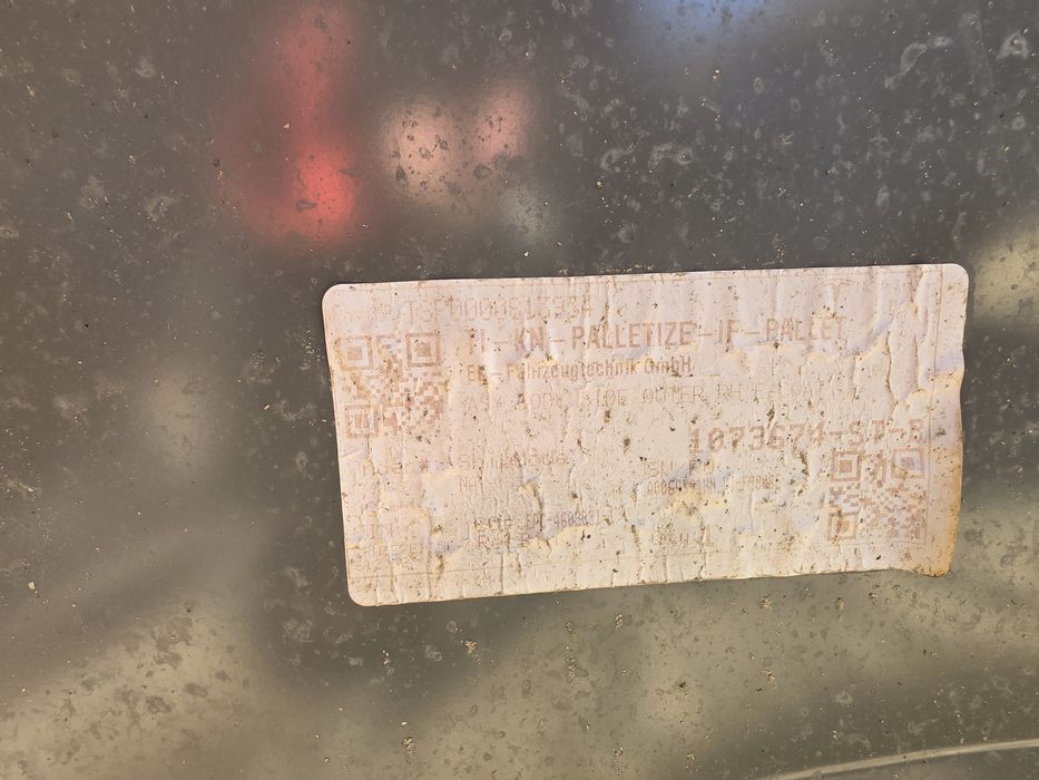 Tesla Model 3 заден десен панел калник